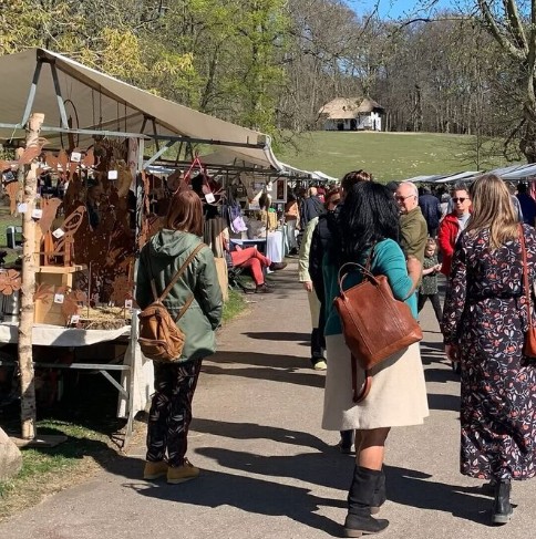 kunstmarkt kabouterdeurtje elfendeurtje sprookjes magie fantasie beleving kinderfeestje thuis creatief origineel knutselen schilderen kinderen