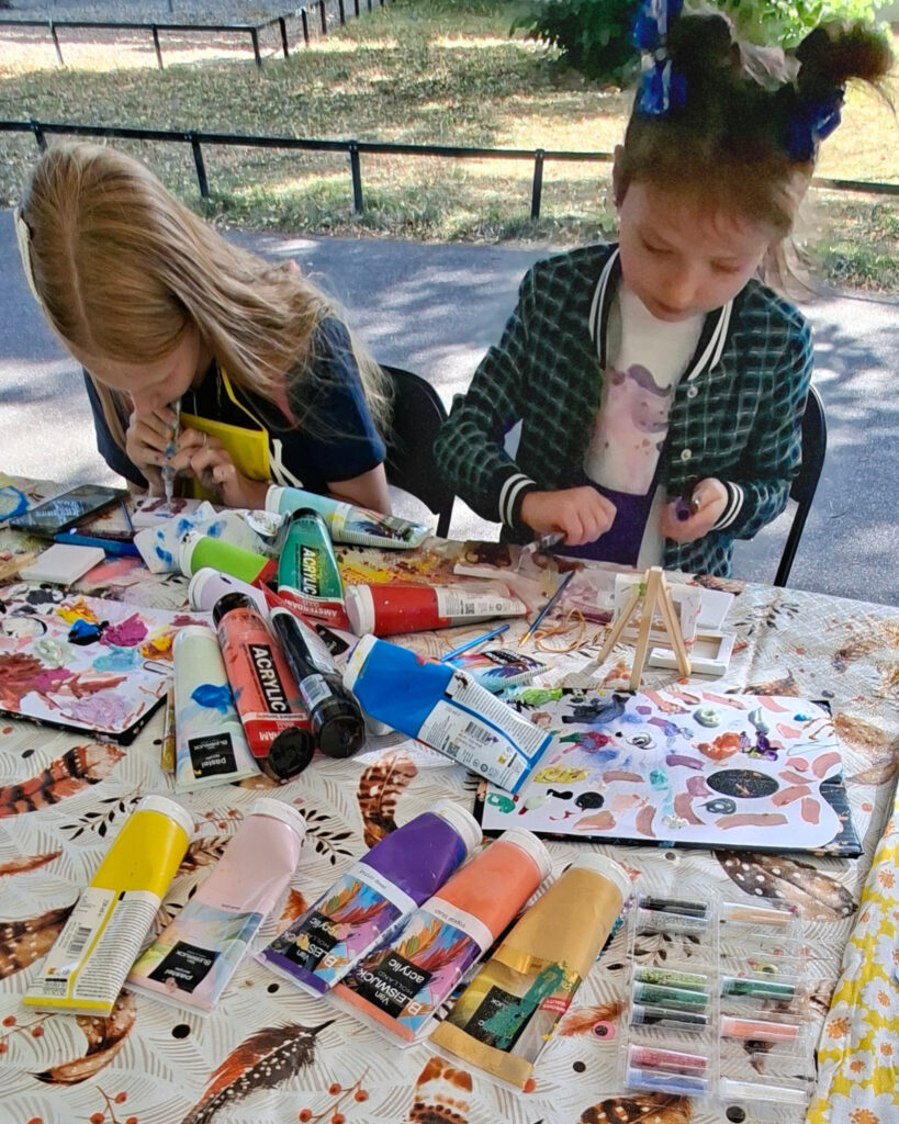 kunstmarkt kabouterdeurtje elfendeurtje sprookjes magie fantasie beleving kinderfeestje thuis creatief origineel knutselen schilderen kinderen