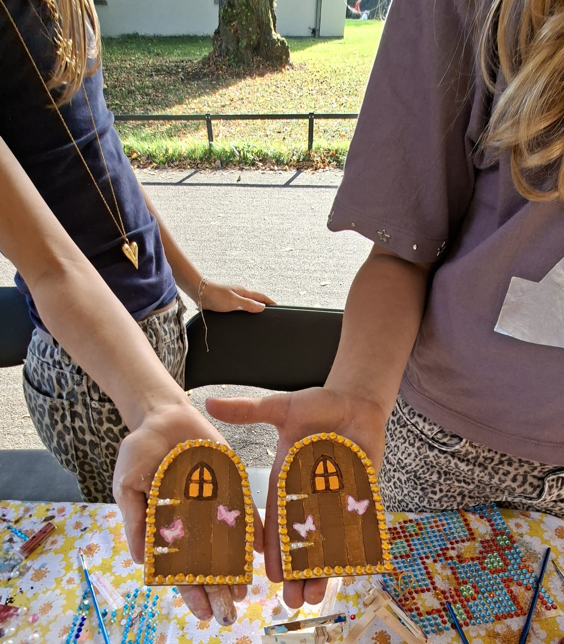 kunstmarkt kabouterdeurtje elfendeurtje sprookjes magie fantasie beleving kinderfeestje thuis creatief origineel knutselen schilderen kinderen