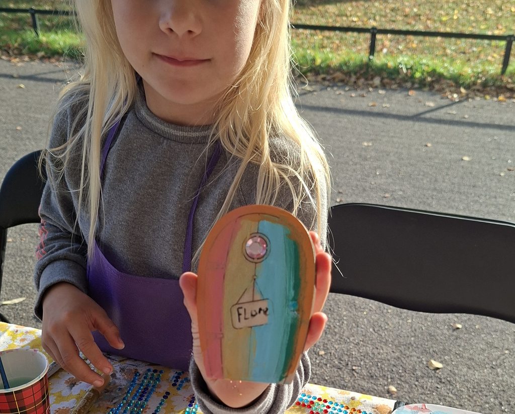 kunstmarkt kabouterdeurtje elfendeurtje sprookjes magie fantasie beleving kinderfeestje thuis creatief origineel knutselen schilderen kinderen