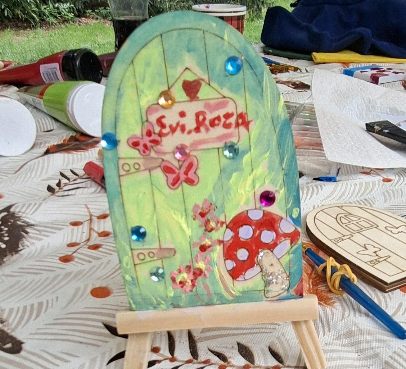 kunstmarkt kabouterdeurtje elfendeurtje sprookjes magie fantasie beleving kinderfeestje thuis creatief origineel knutselen schilderen kinderen